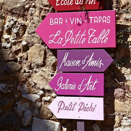 Chateau & Village Castigno - Wine & 4*