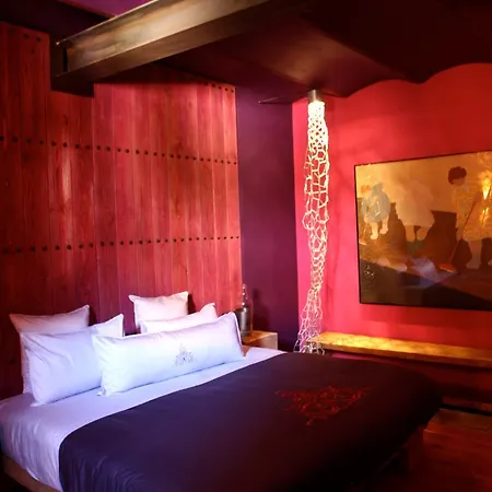 Chateau & Village Castigno - Wine & Hotel
