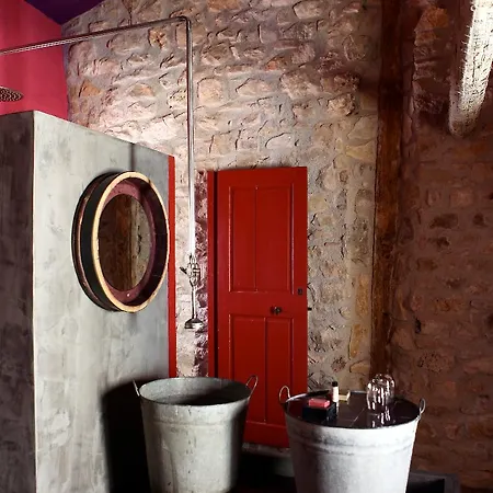 Chateau & Village Castigno - Wine &