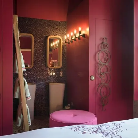 Chateau & Village Castigno - Wine & 4*